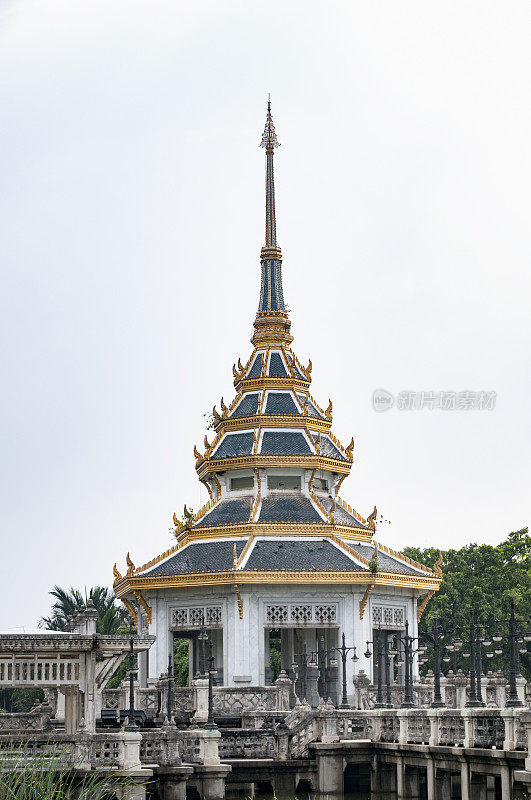 金禧纪念公园(Chalermprakiat Park)位于泰国曼谷